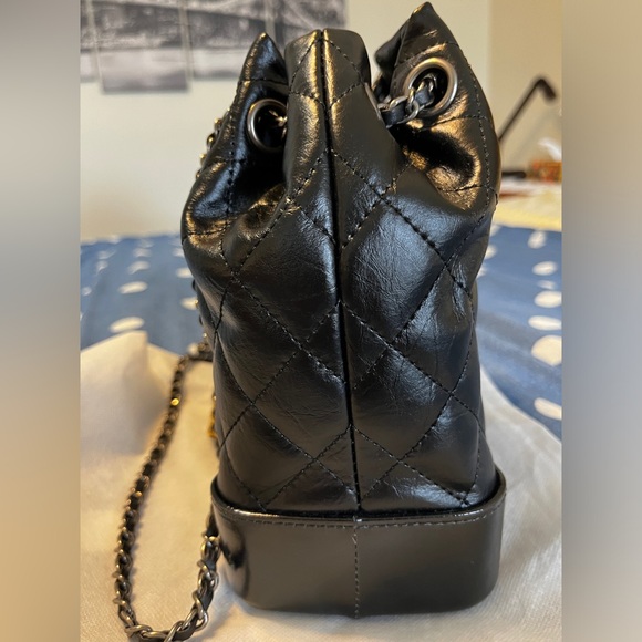 Black Cowhide Quilting Chain Bags - Picture 4 of 8